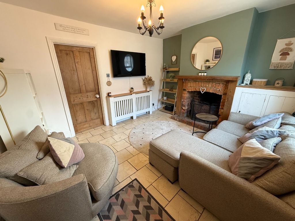 Property photo 2 of 17 5093322