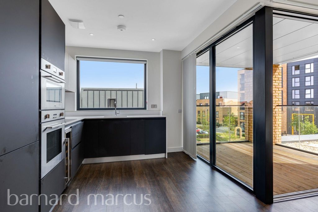 Property photo 2 of 8 Image