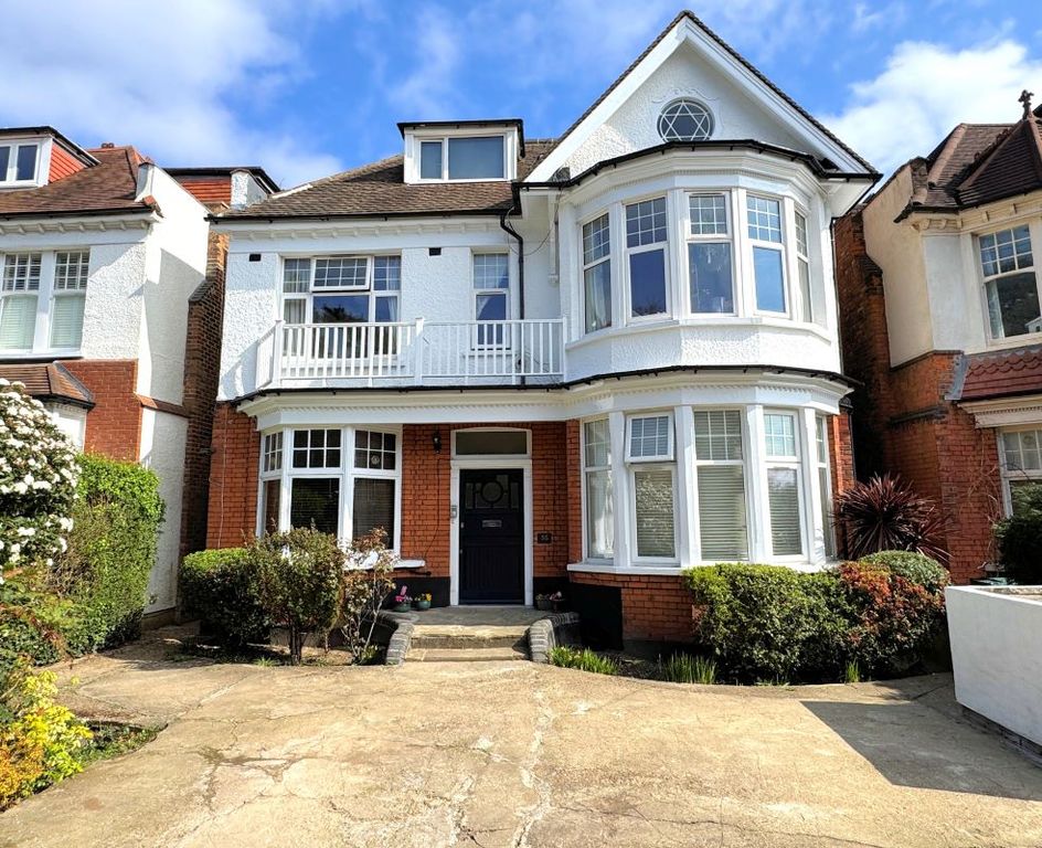 Property photo 1 of 8