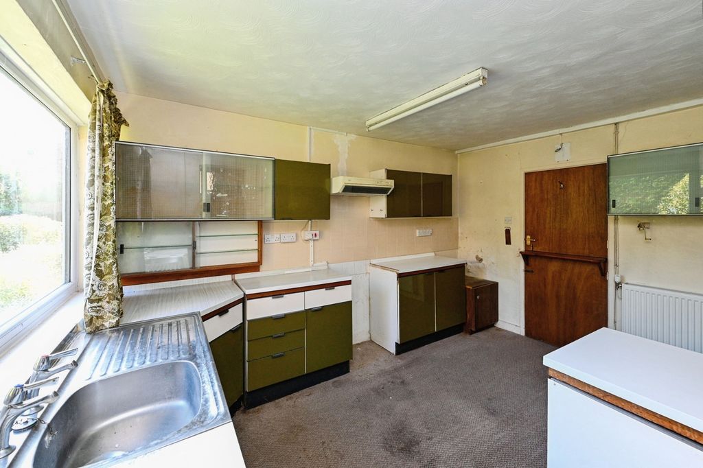 Property photo 3 of 30 Pbox-Img.Jpg