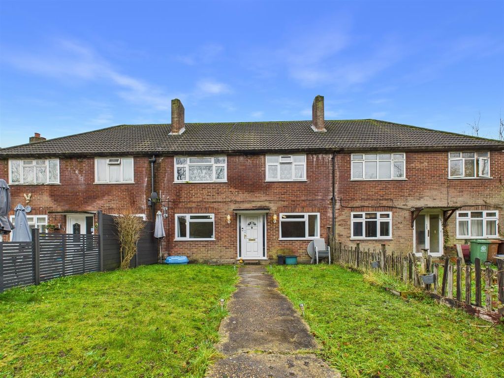 Property photo 1 of 13 Cam02885G0-Pr0541-Still015.Jpg