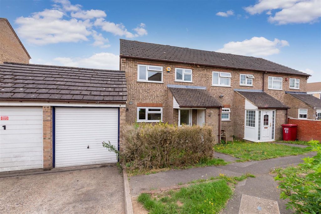 Property photo 1 of 14 61 Pennine Road-2.Jpg