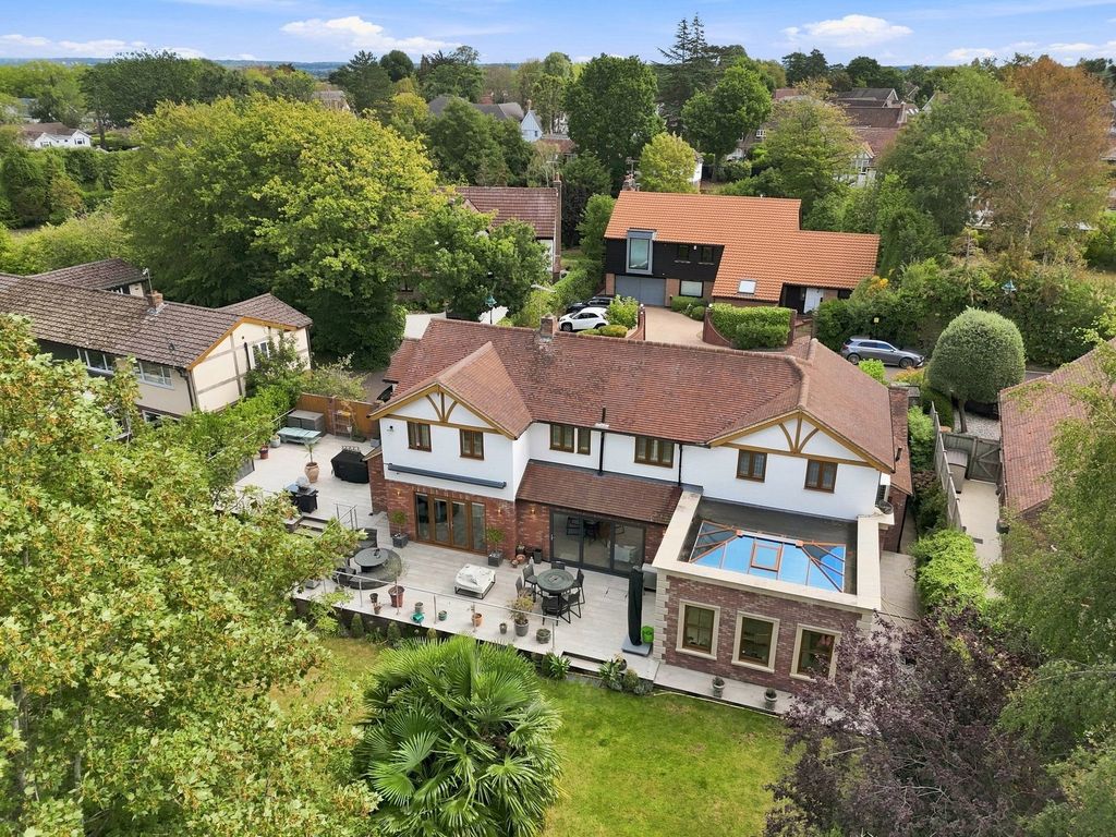 Property photo 1 of 37