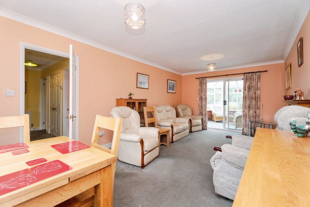 Property photo 3 of 20 Pbox-Img.Jpg