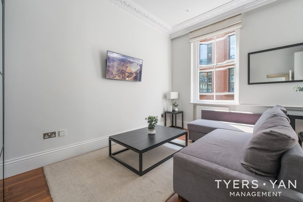 Property photo 3 of 13 Reception Room