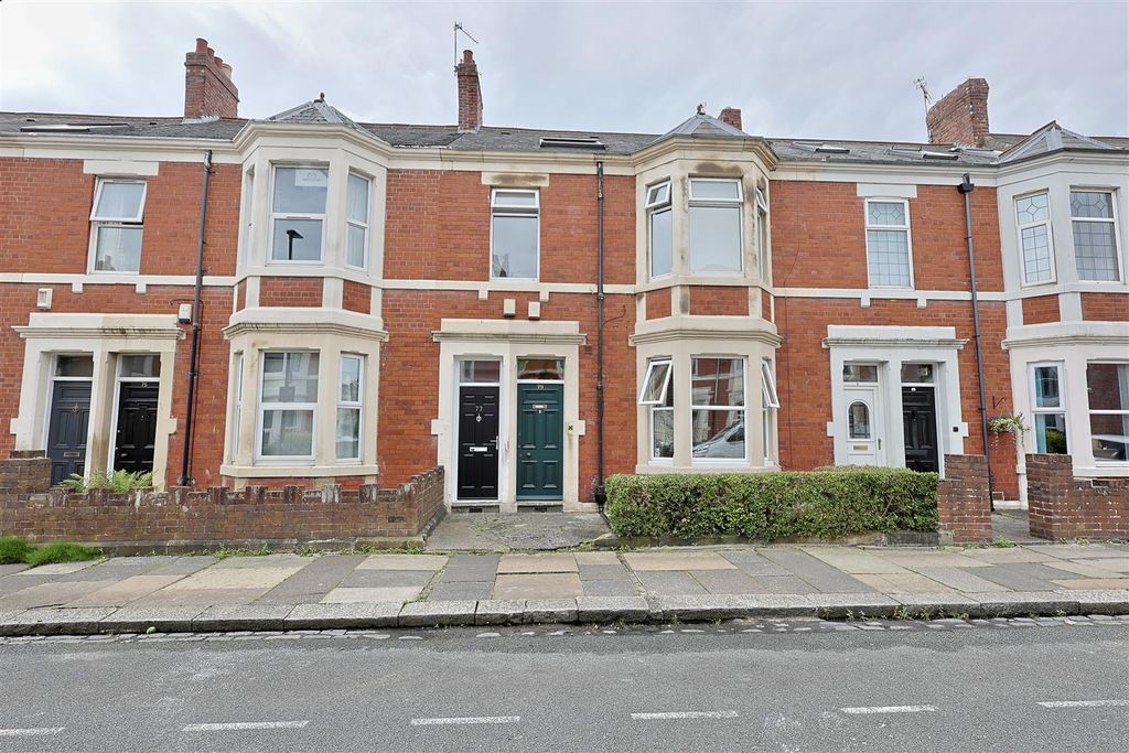 Property photo 1 of 13 4F4D6F81-Bef4-4F85-85C5-D4B1682Cac01_1_201_A.Jpeg