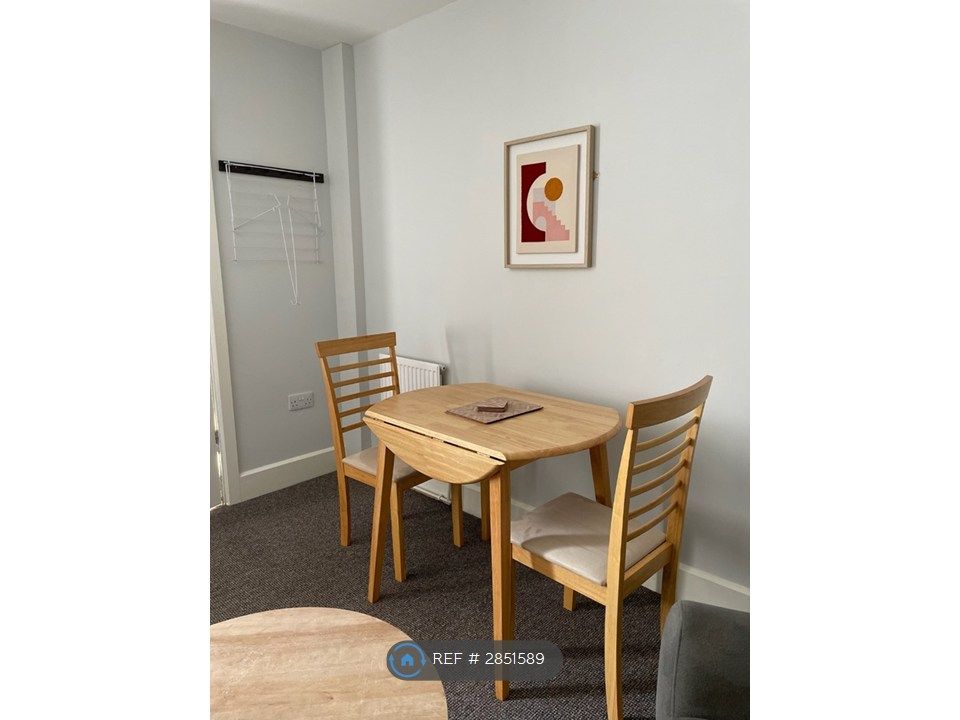 Property photo 2 of 10 Lounge/Dining Room