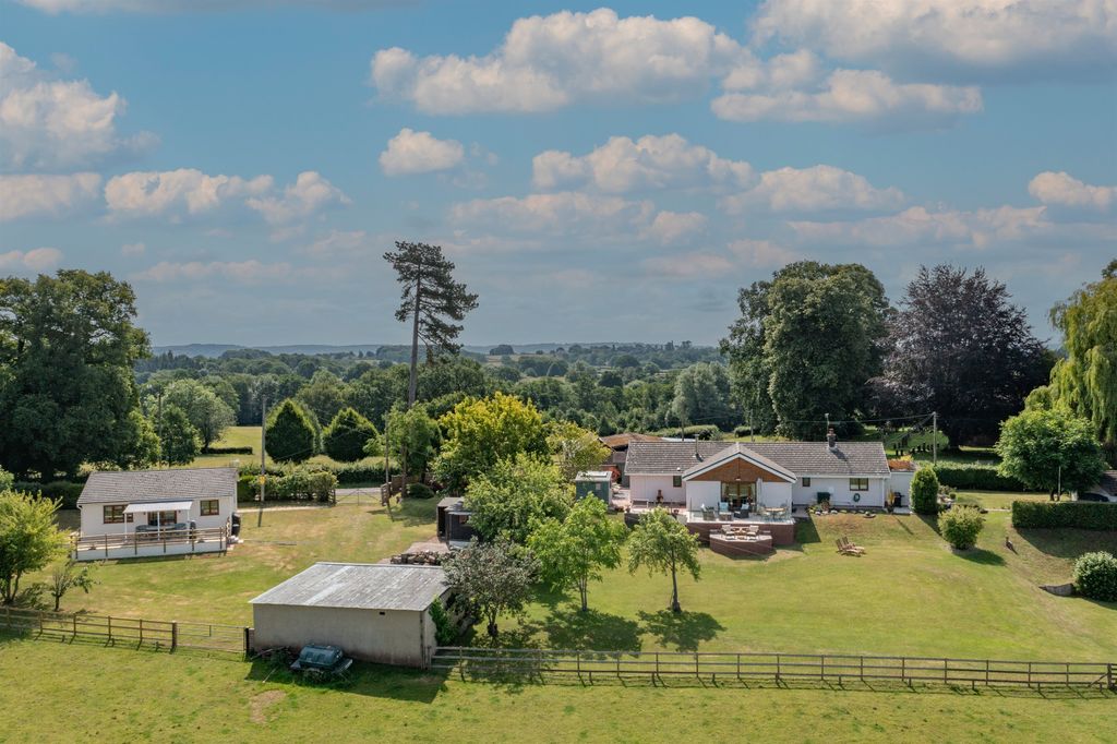 Property photo 1 of 50