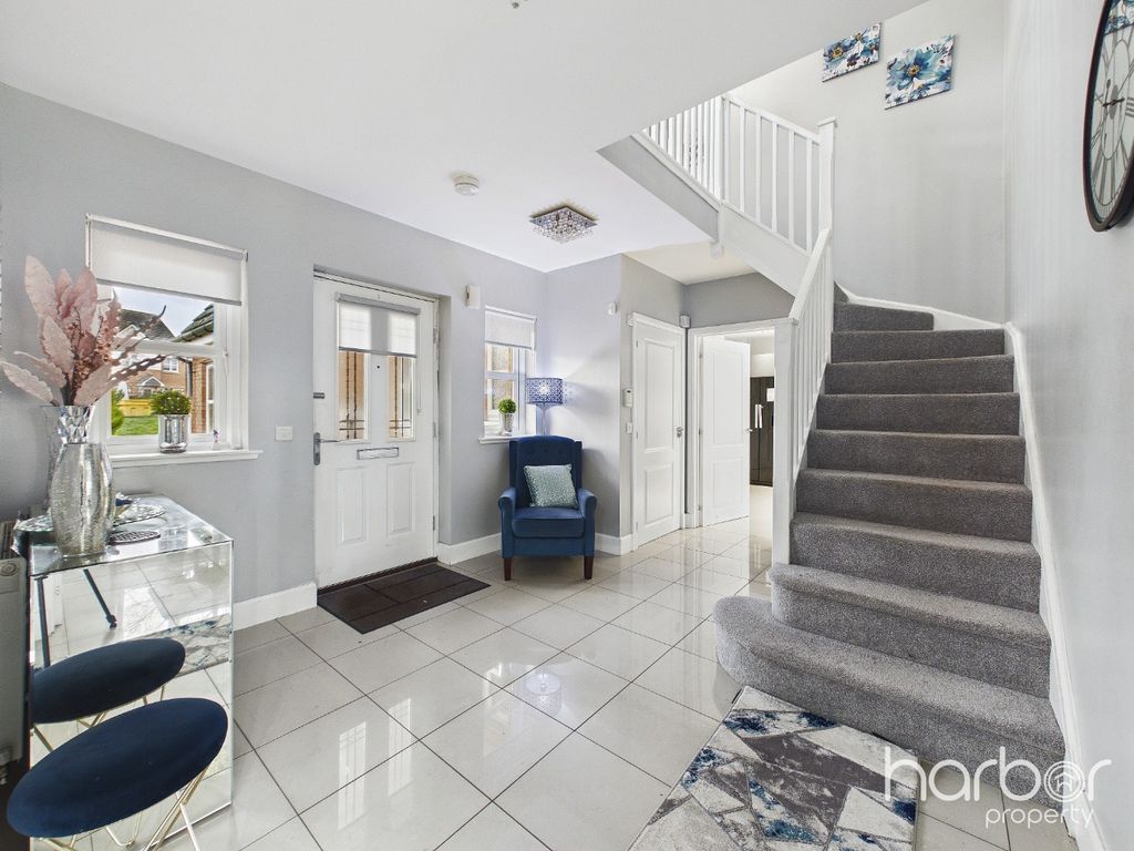 Property photo 3 of 24 4973986