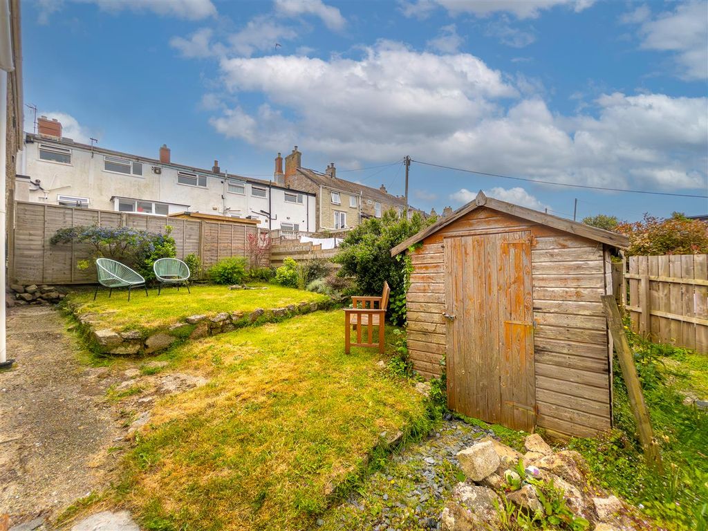 Property photo 3 of 18 3 Factory Cottages-20.Jpg