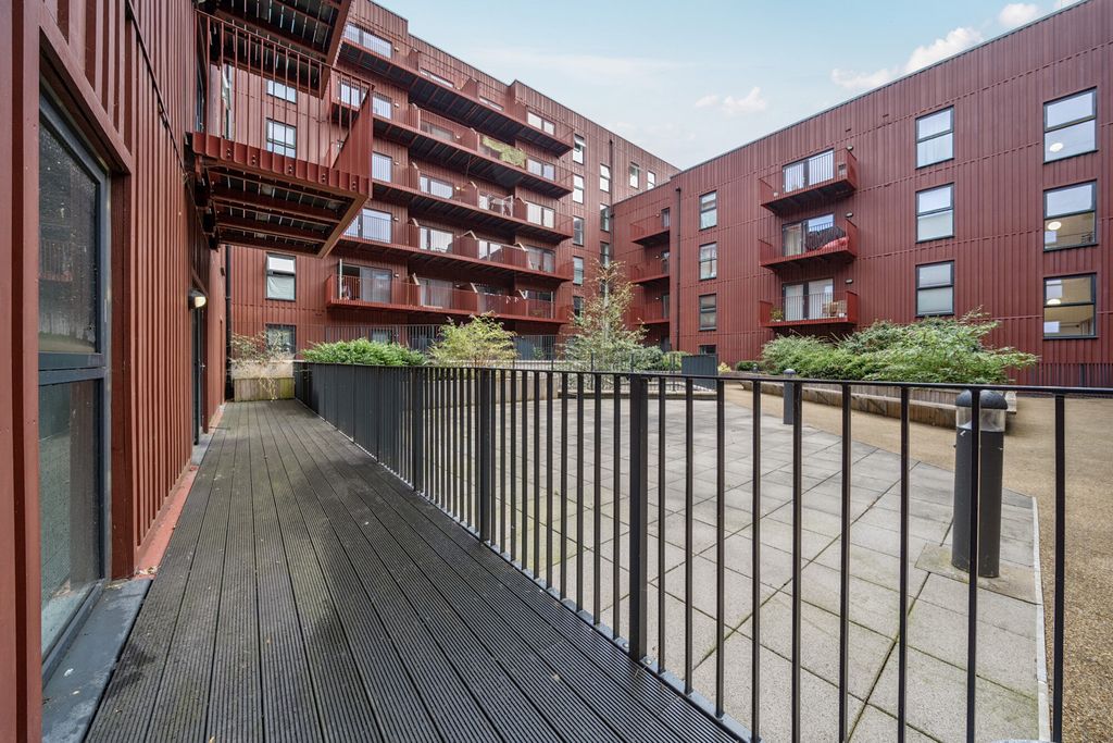 Property photo 3 of 15 Balcony