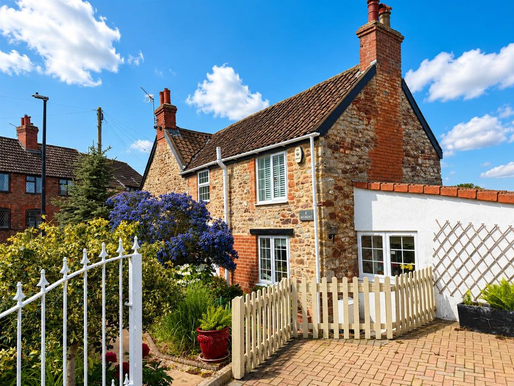 Property photo 1 of 21 451Db858-Aa7F-4410-9A1F-A8Df36422d8A.Png