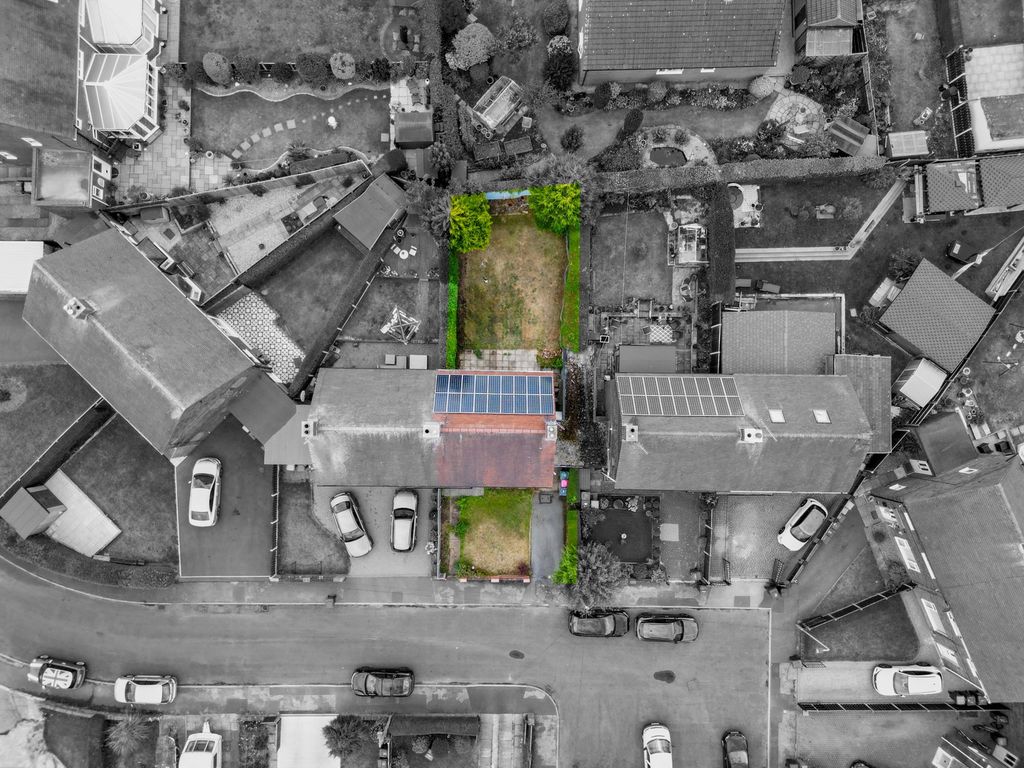 Property photo 2 of 30