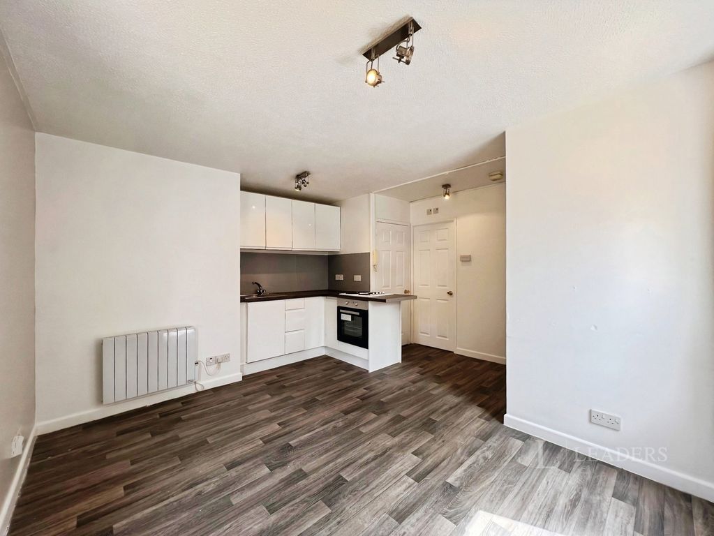 Property photo 2 of 7 Pbox-Img.Jpg