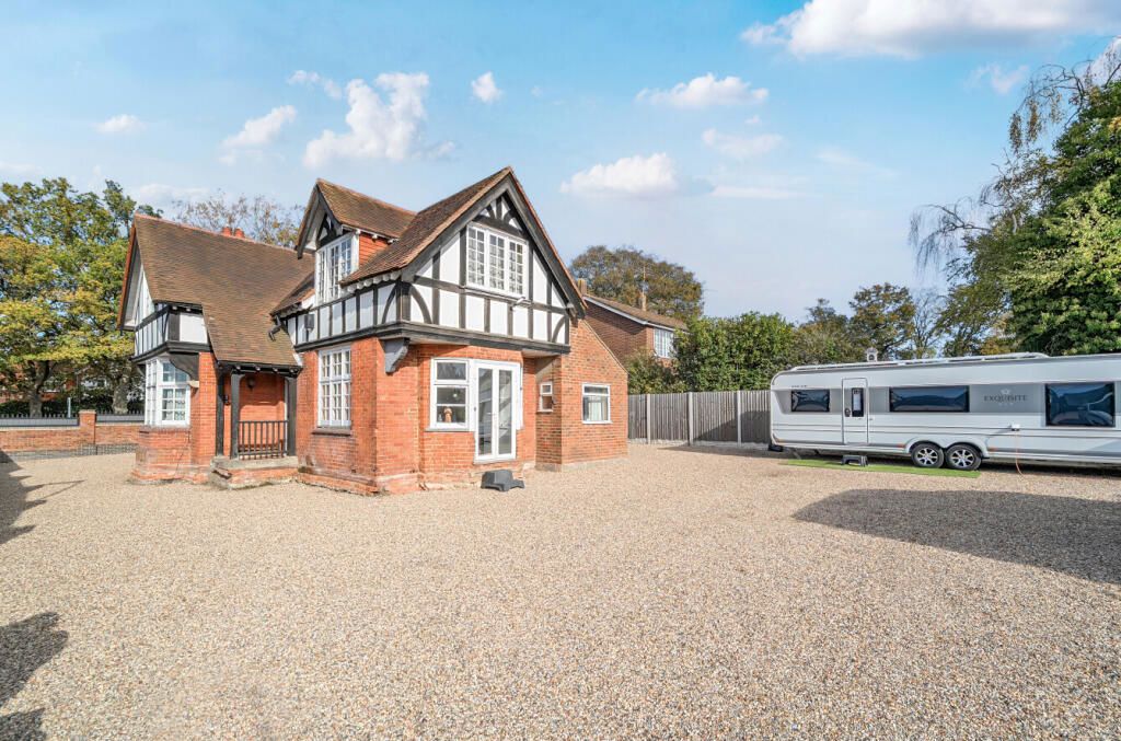 Property photo 3 of 9