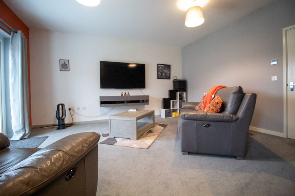 Property photo 3 of 11