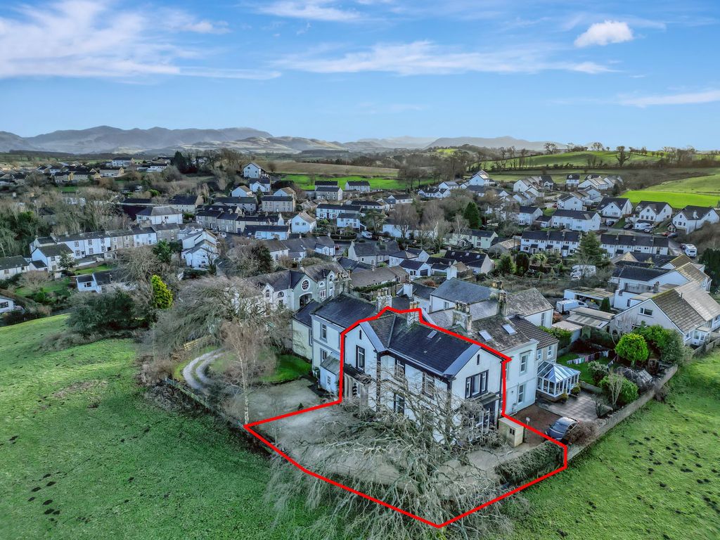 Property photo 1 of 30