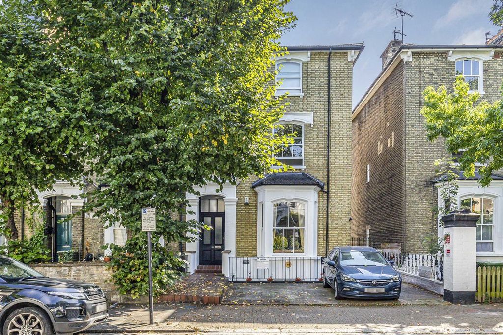 Property photo 1 of 7