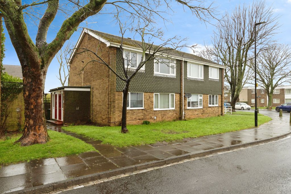 Property photo 1 of 14 Front