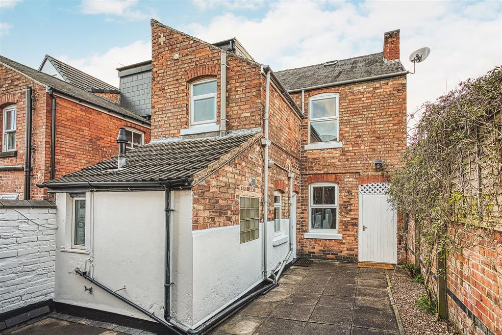 Property photo 2 of 15 2026-03-25 17.20.17-3_Hdr.Jpg