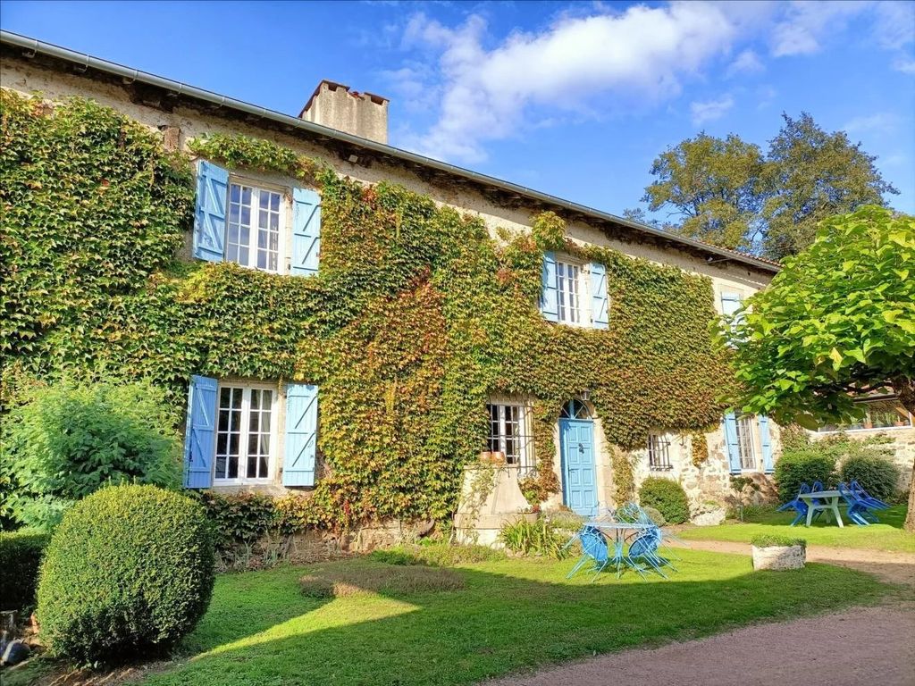Property photo 2 of 12