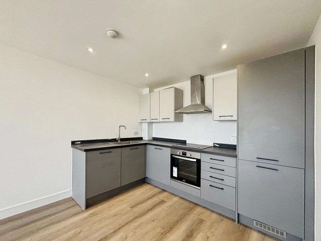 Property photo 3 of 12 Pbox-Img.Jpg