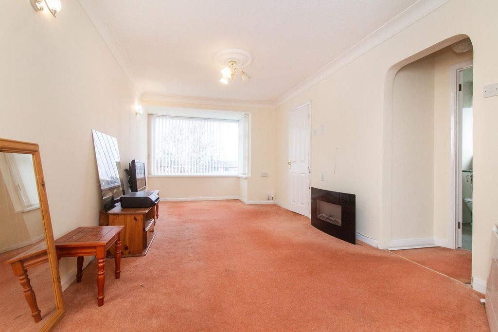 Property photo 2 of 9 Living Room