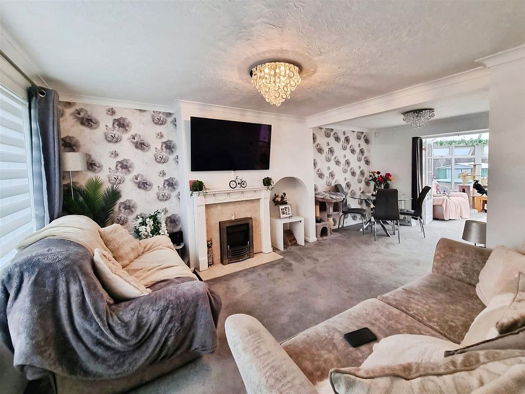 Property photo 2 of 17 7Ae3A08F-Photo-2025-11-03-08-48-46 20 281 29 20 28