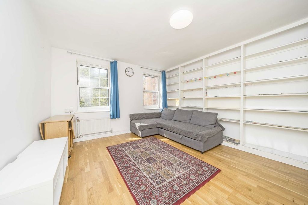 Property photo 3 of 9