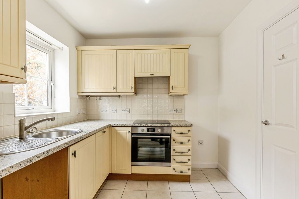 Property photo 3 of 13 Pbox-Img.Jpg