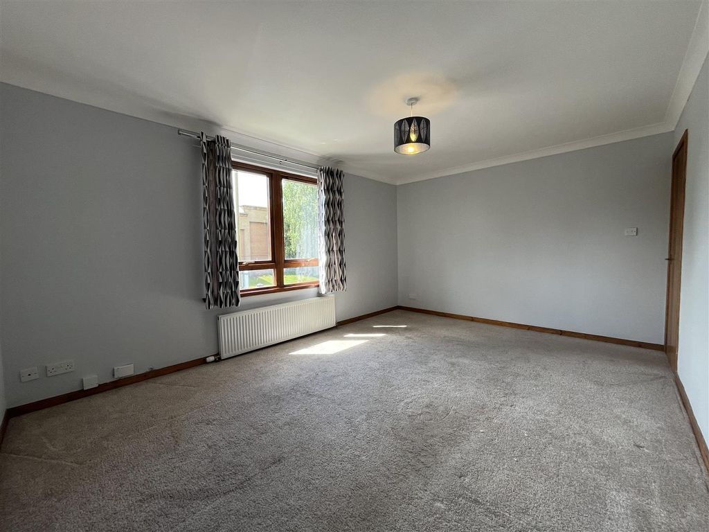 Property photo 3 of 14 3.Jpg