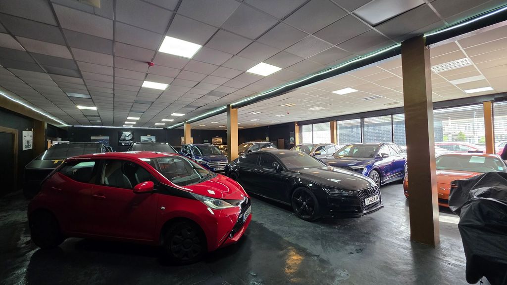 Property photo 3 of 13