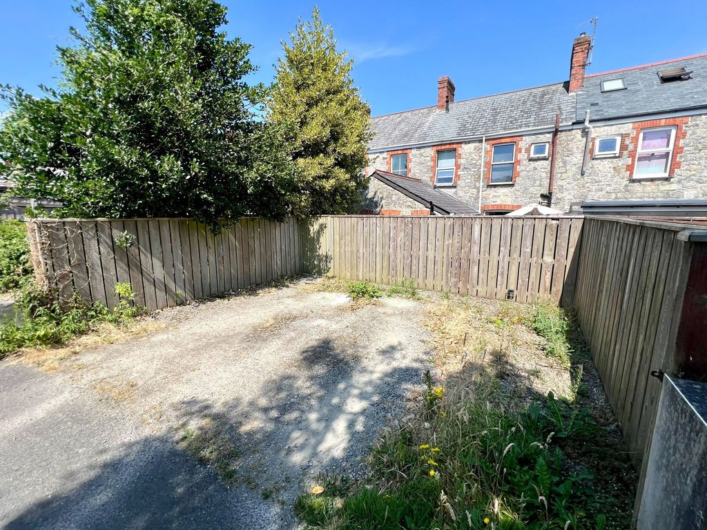 Property photo 3 of 15