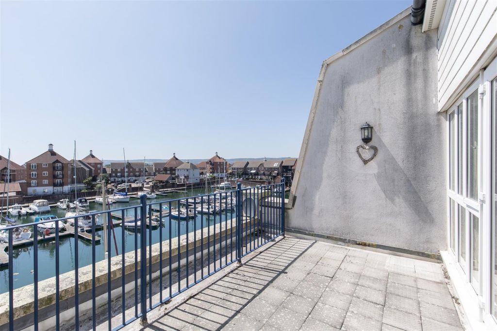 Property photo 3 of 9 2692033