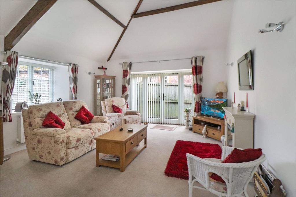 Property photo 2 of 10 2 - Picture No. 04