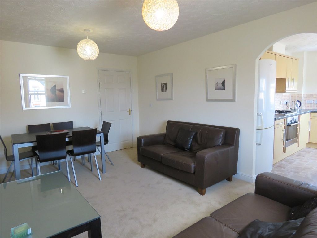 Property photo 2 of 10 Lounge