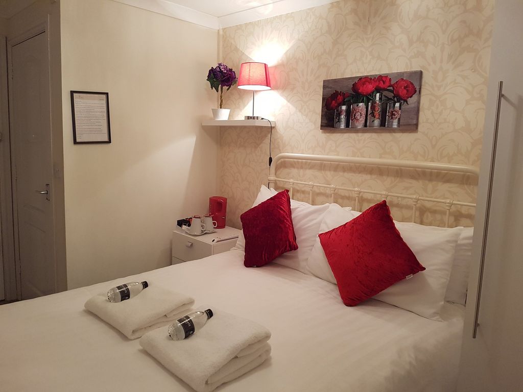 Property photo 1 of 4