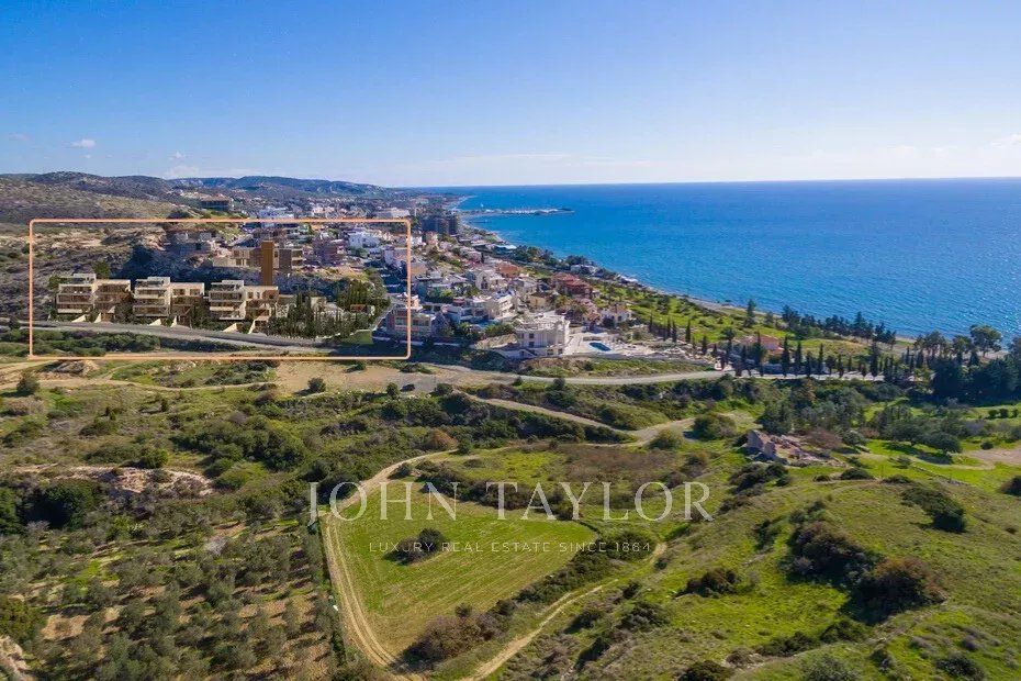 Property photo 3 of 32