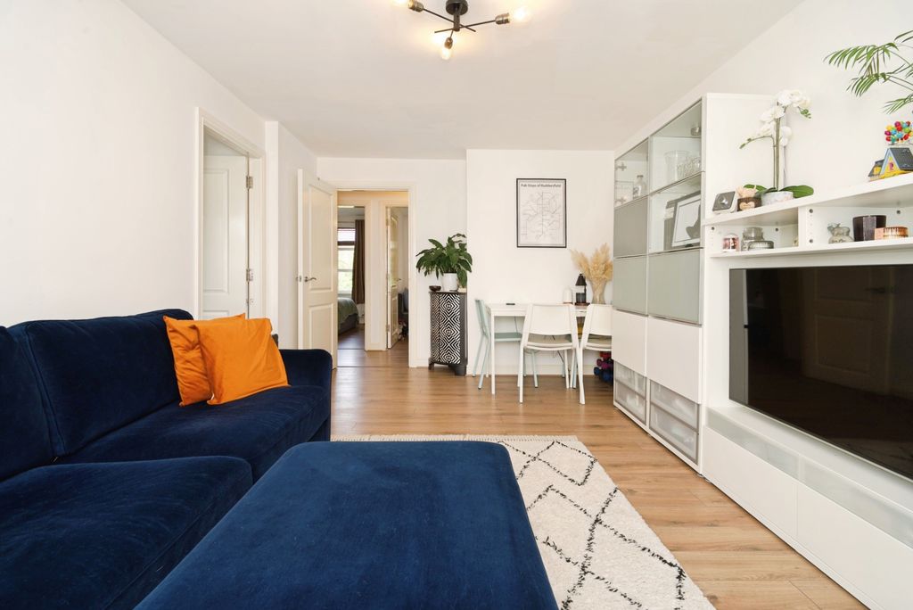 2 bed flat for saleDrysdale Fold, Huddersfield HD2 photo 5