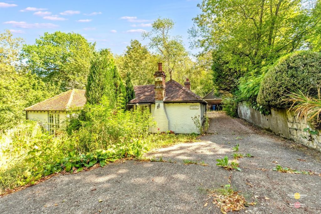 Property photo 3 of 22