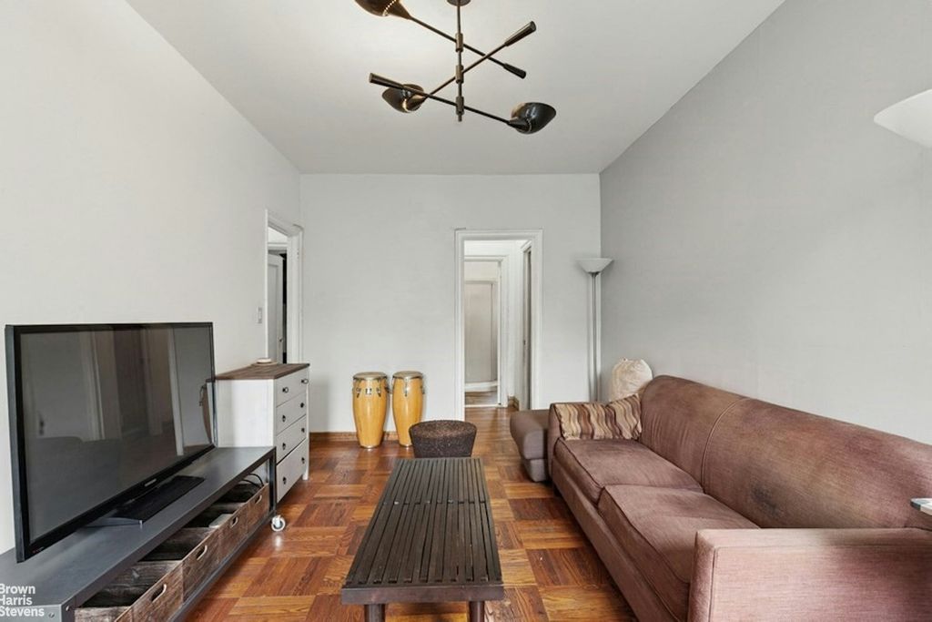 Property photo 2 of 12 <Alttext/>