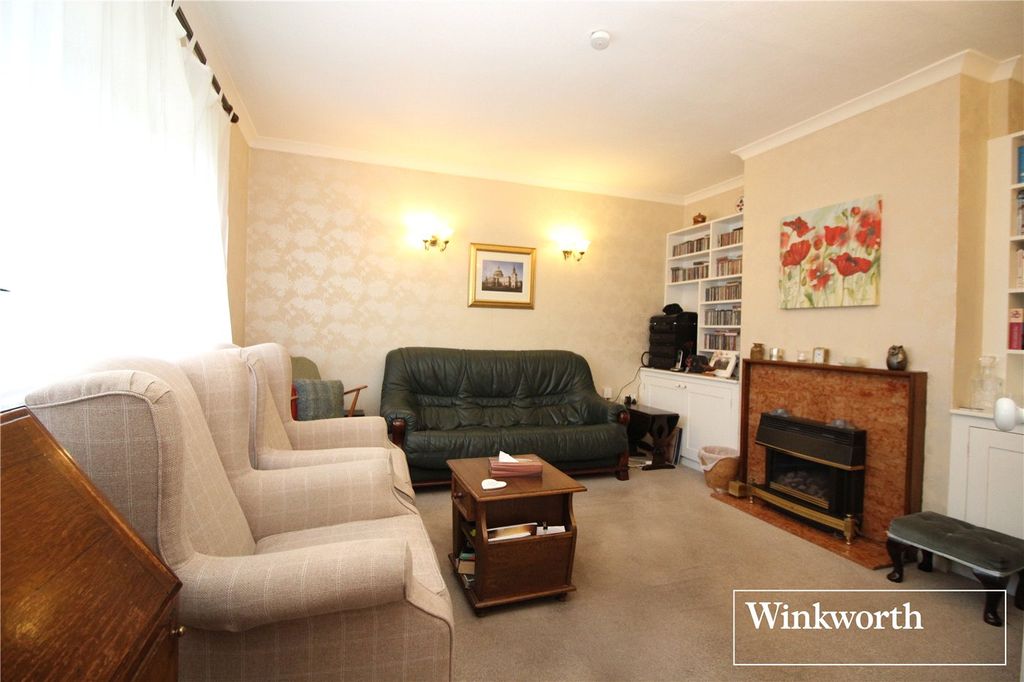 Property photo 3 of 18 Picture No. 15