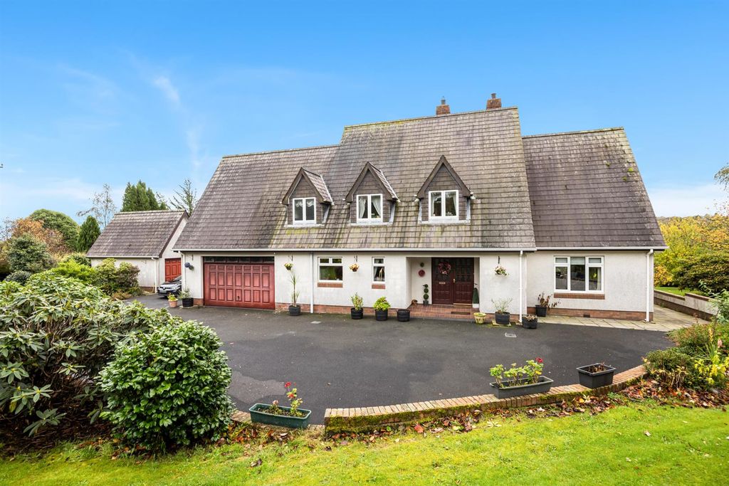 Property photo 3 of 62 102 Dromore Rd 47.Jpg