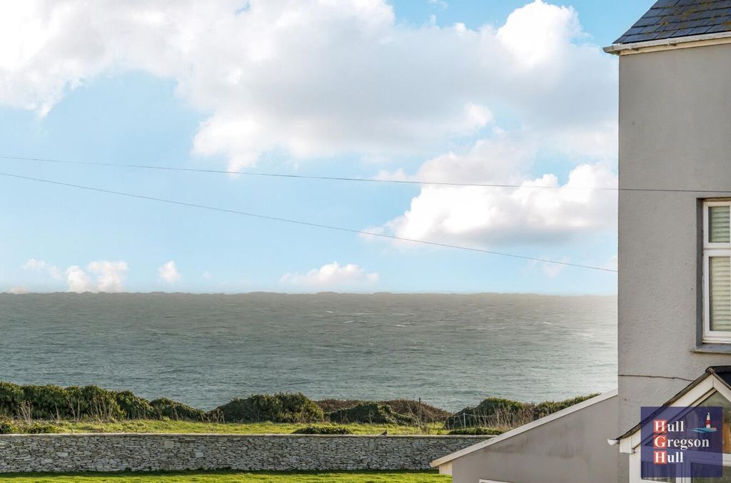 Property photo 2 of 23 03Dd6251-Abe8-4B4d-8Bba-2F019065F4A9.Jpg