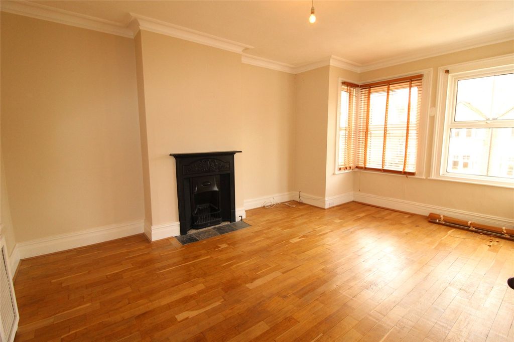 Property photo 2 of 6 Picture No. 07