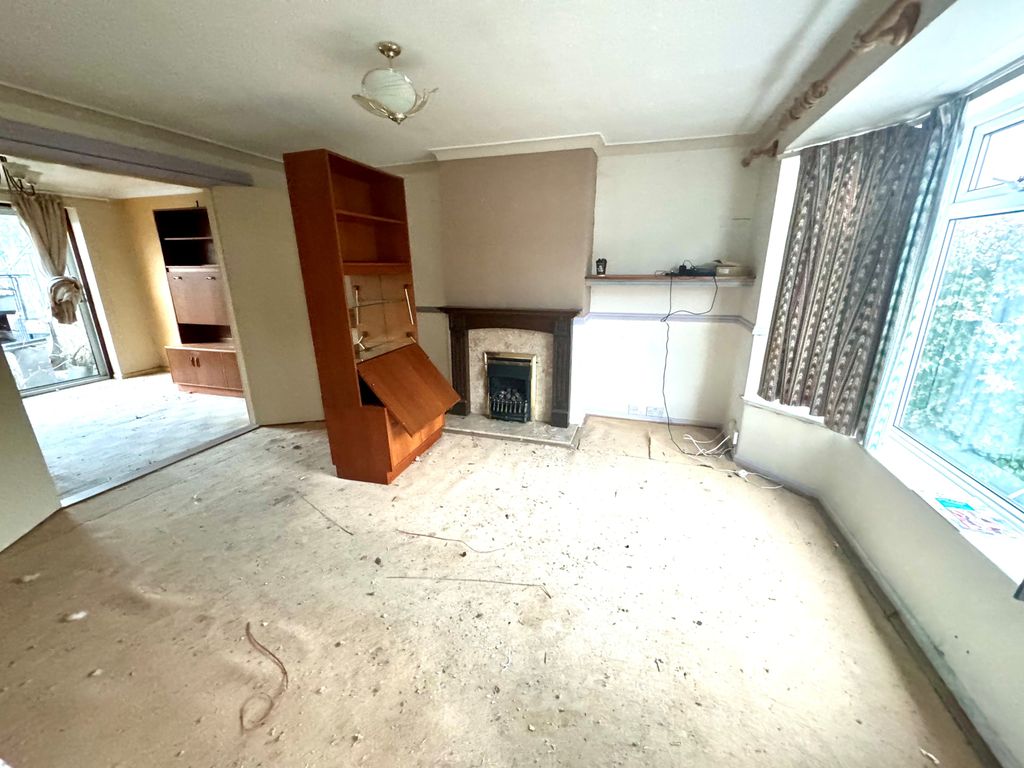 Property photo 3 of 5 Gbhuij