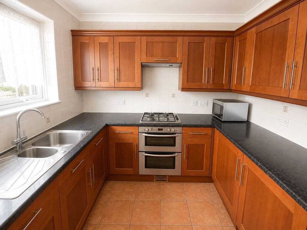 Property photo 3 of 7 Kitchen