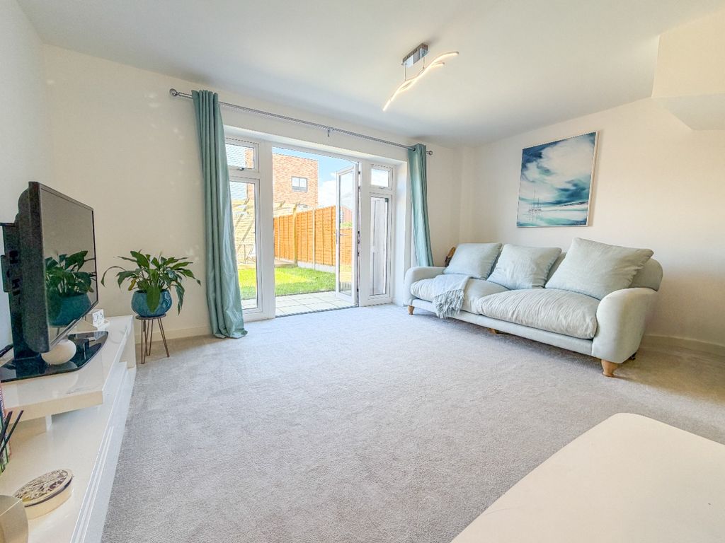 Property photo 3 of 25 5146245