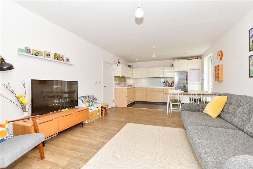 Property photo 2 of 13 Lounge/Diner/Kitchen *