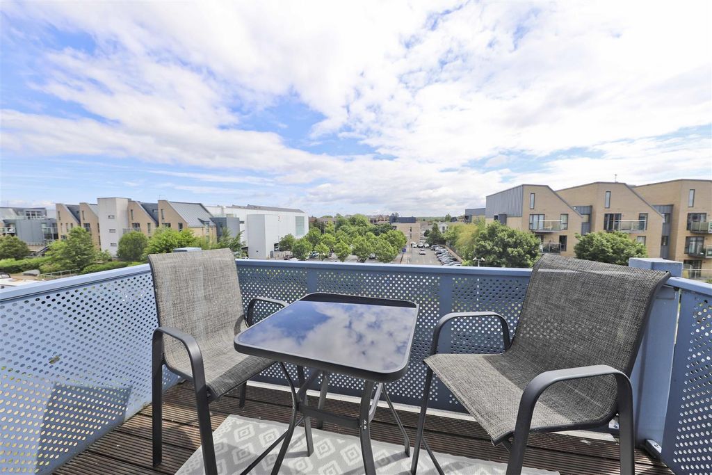 Property photo 2 of 14 Img_4237_1.Jpg